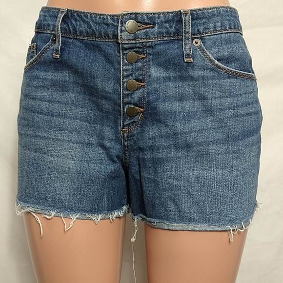 Universal tread NWOT Size 6/28 Hi-rise Shortie - Picture 2 of 6